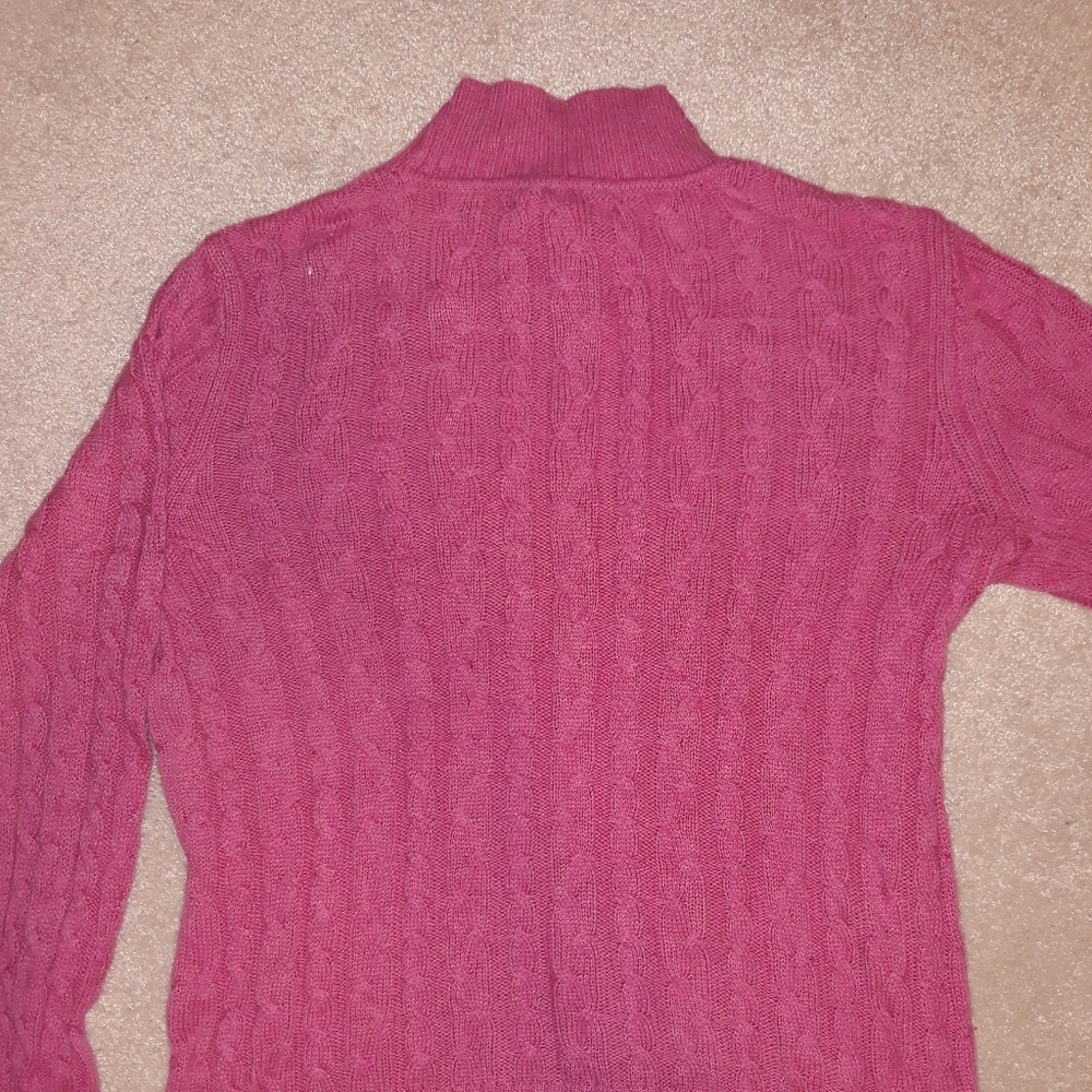 sweater - Picture 4 of 4